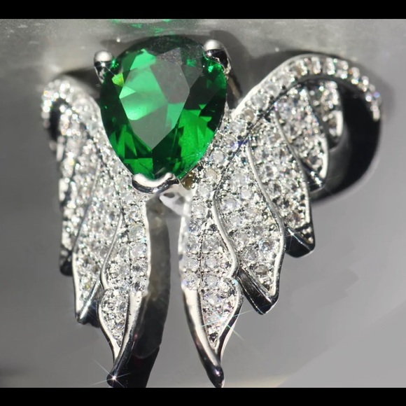 Green Statement silver angel wings ring - Picture 3 of 5
